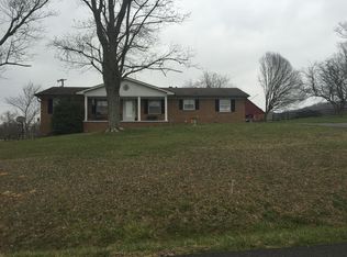 7020 Weaver Rd, Powell, TN 37849