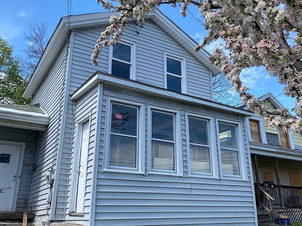 1st image of 705 Ash St