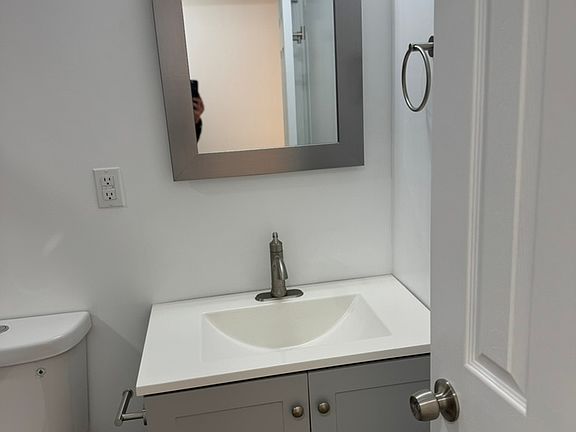 2nd image of 108 Buchanan Ave
