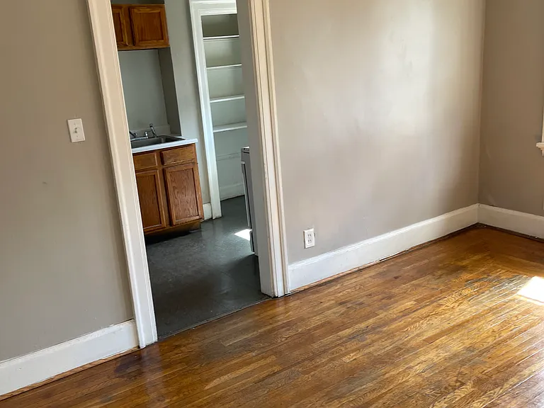 5 E Mitchell Ave #4 — Photo 9