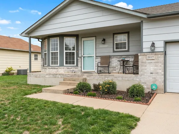 2017 S Crestline Ct, Wichita, KS 67209