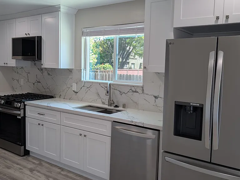 167 N Whisman Rd — Photo 5