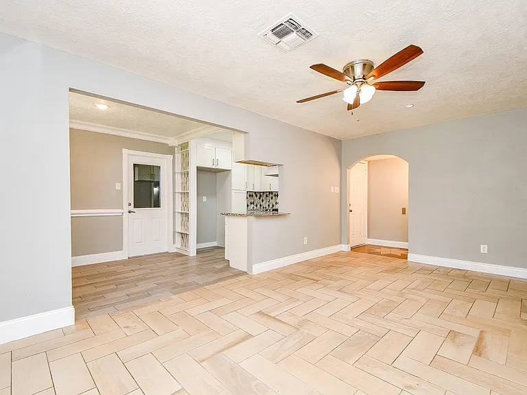 7619 W Gulf Bank Rd — Photo 4