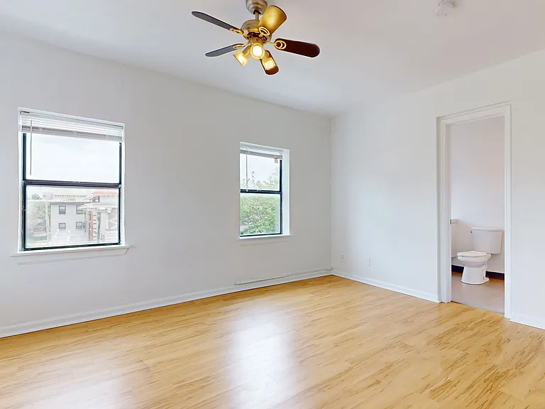 Dining/Living room