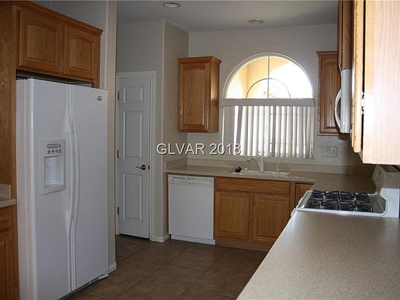 5th image of 165 Coyote Rock Ct #0