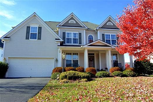 1st image of 7137 Hills Ln
