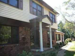 5 Holly Hill Rd, Marlboro, NJ 07746
