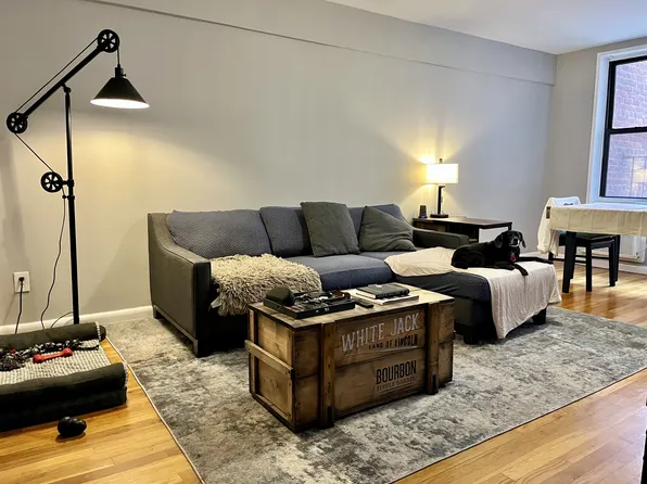 330 Lenox Road image 1 of 17