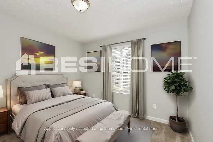 1841 Killarney Dr SW — Photo 10