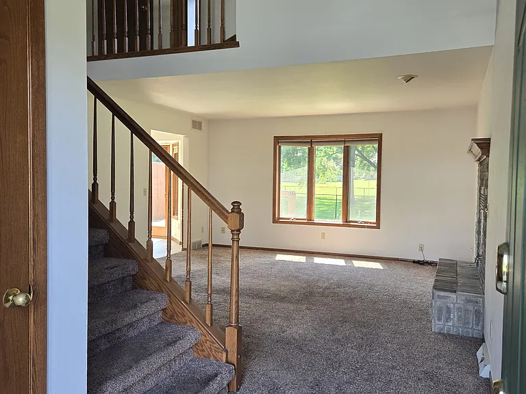 Woodland Dr — Photo 10