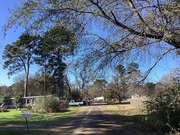 4th image of 16875 Lakeway Cir