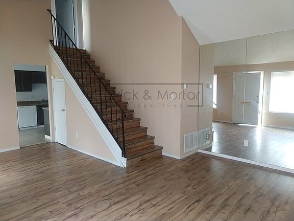 2nd image of 4108 Pheasant Dr