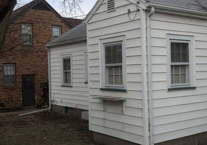2nd image of 1210 E Norwood Ave