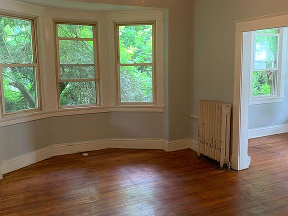4th image of 1711 Accomac St