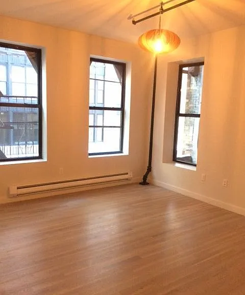 283 7th Ave #304 — Photo 5