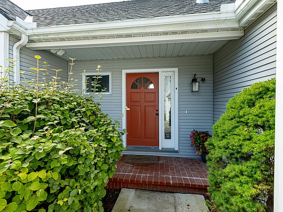 2nd image of 507 Heritage Dr