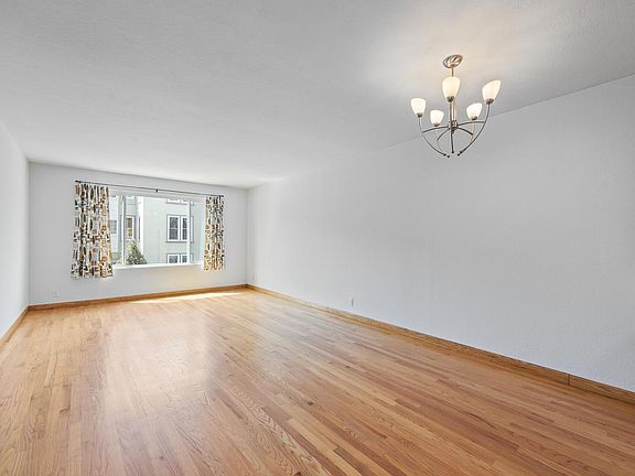 4th image of 1958 Golden Gate Ave #1