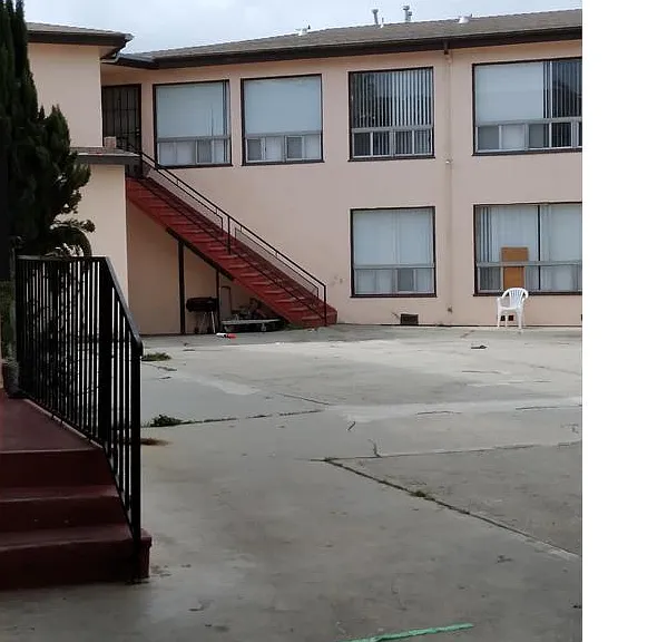 4530 Coliseum St #6 — Photo 11