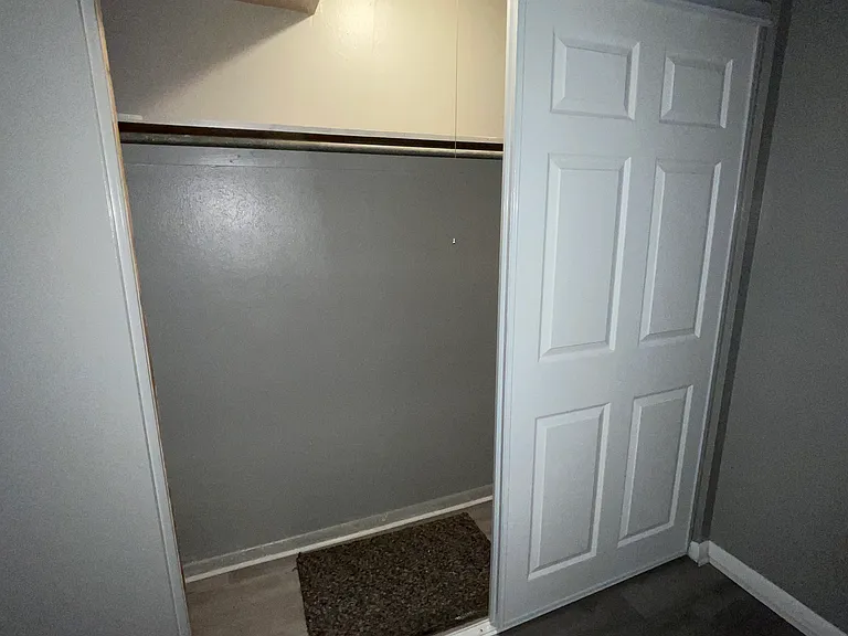 595 Brown St — Photo 15
