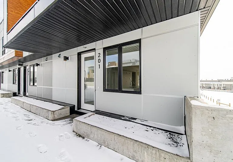 3870 Market St SE — Photo 5