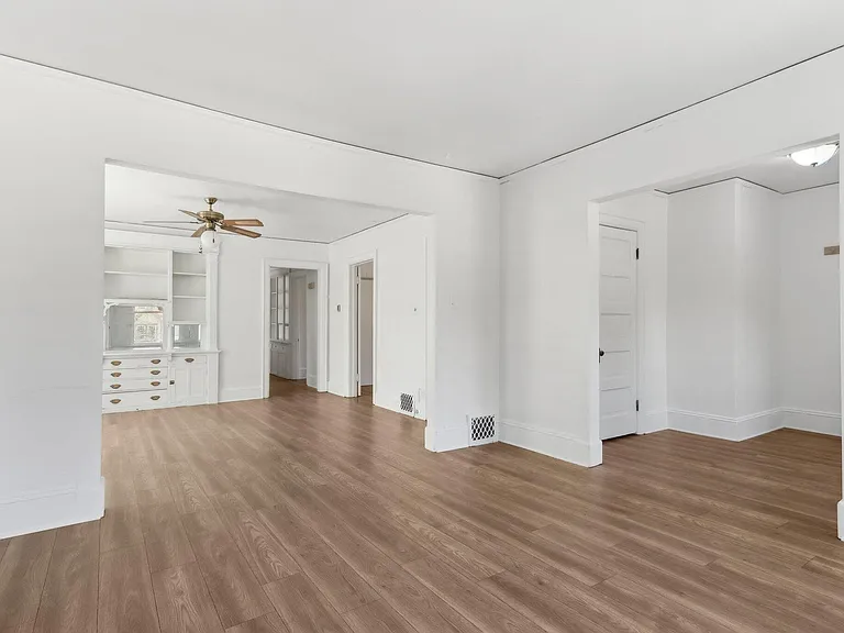 513 N 50th St #515 — Photo 7