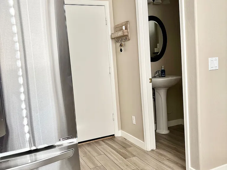 entryway from garage to kitchen