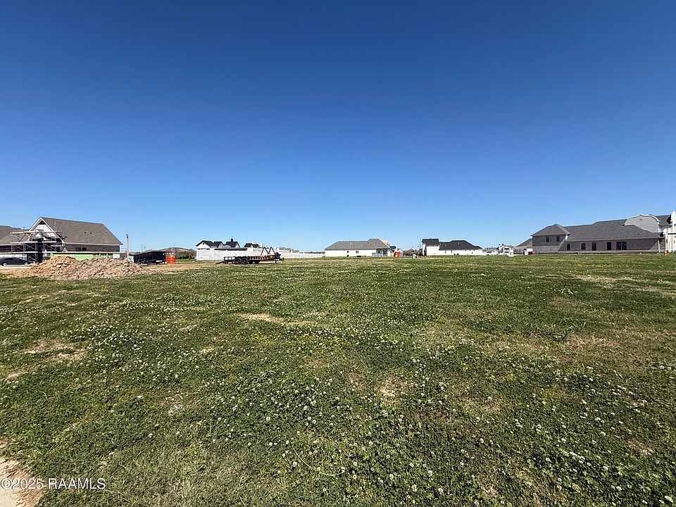 2nd image of 113 Pebble Ln