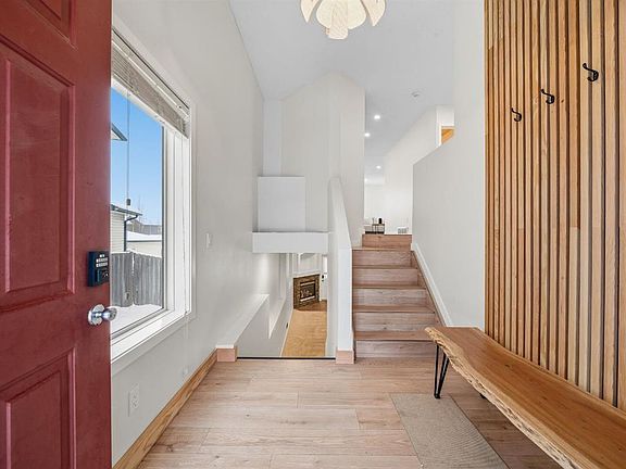 2nd image of 76 N Everridge Way SW