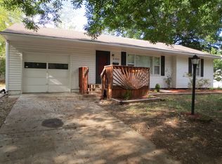 8302 E 106th Ter, Kansas City, MO 64134