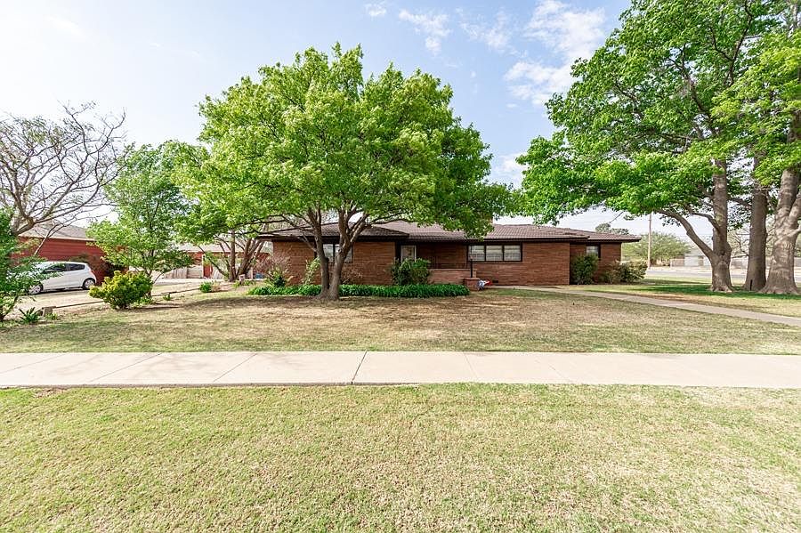 1402 Watts Ave, Ralls, TX 79357 Zillow