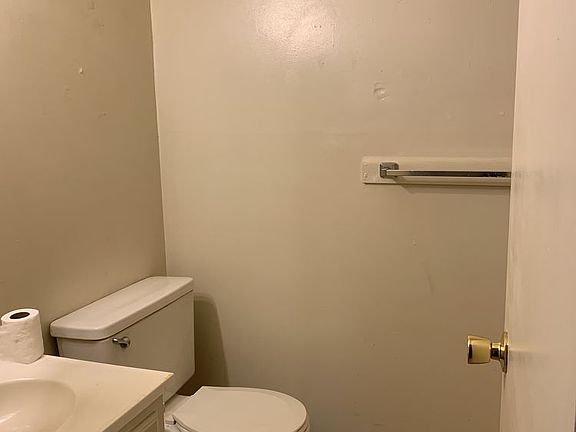 3rd image of 37 Labrook Dr #12