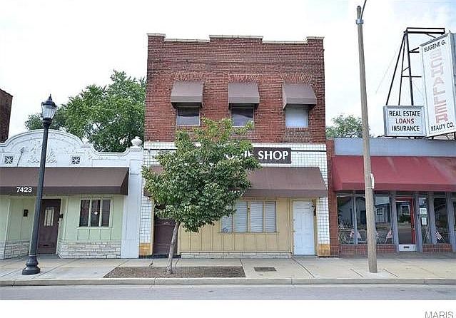 1st image of 7421 S Broadway