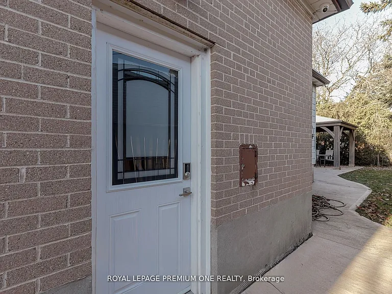 2085 Bridge Rd #BASEMENT — Photo 3
