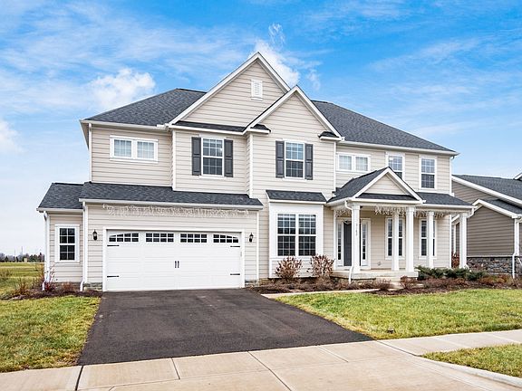 3rd image of 9182 Gardenia Dr