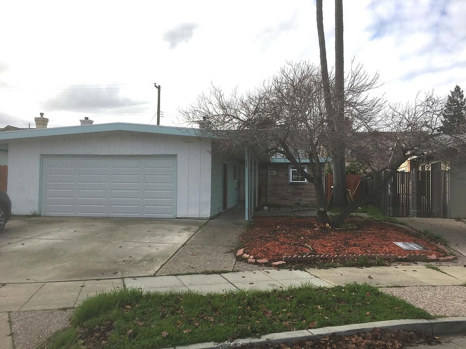 1st image of 687 W Eden Ave