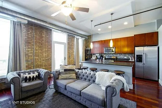 Kitchen / Living Room