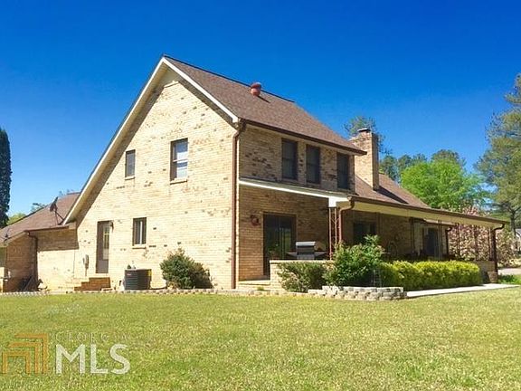 3rd image of 290 Woodhaven Dr