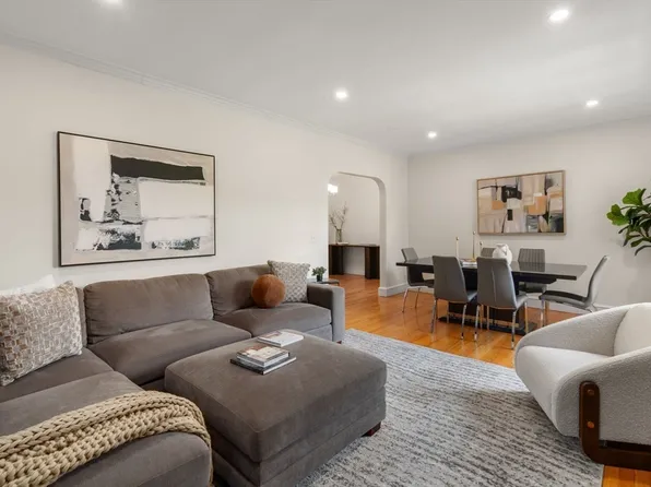 15 Monmouth Ct APT 5, Brookline, MA 02446