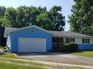 909 Fairmount Ave, Jonesboro, IN 46938