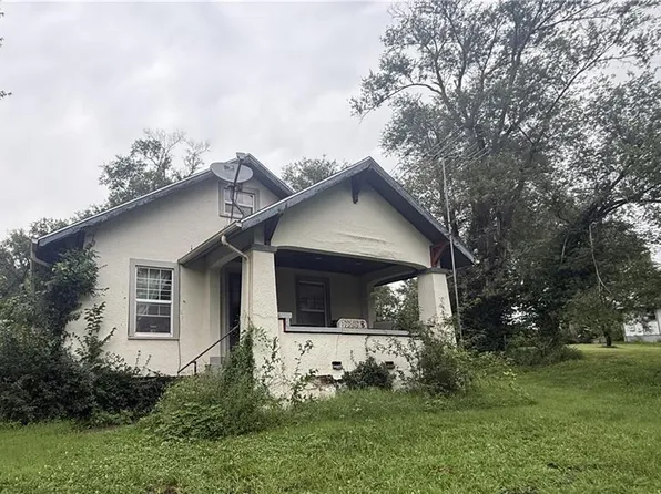 17237 286th Rd, Atchison, KS 66002