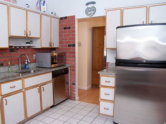 5th image of 481 Lockwood Dr
