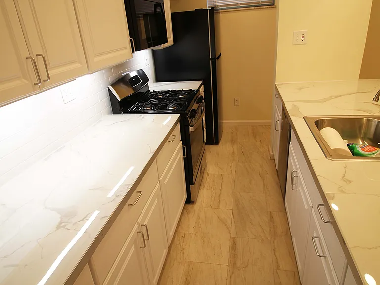 5431 Claybourne St #LL — Photo 5