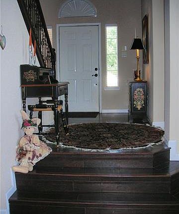 3rd image of 913 Birkshire Dr