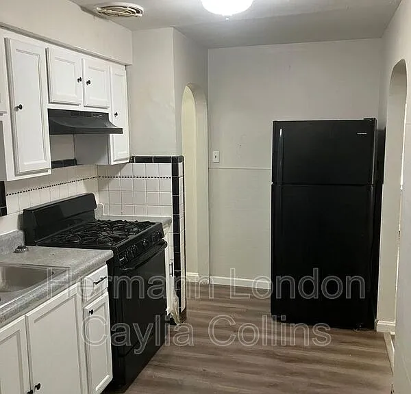7804 Utica Dr — Photo 12
