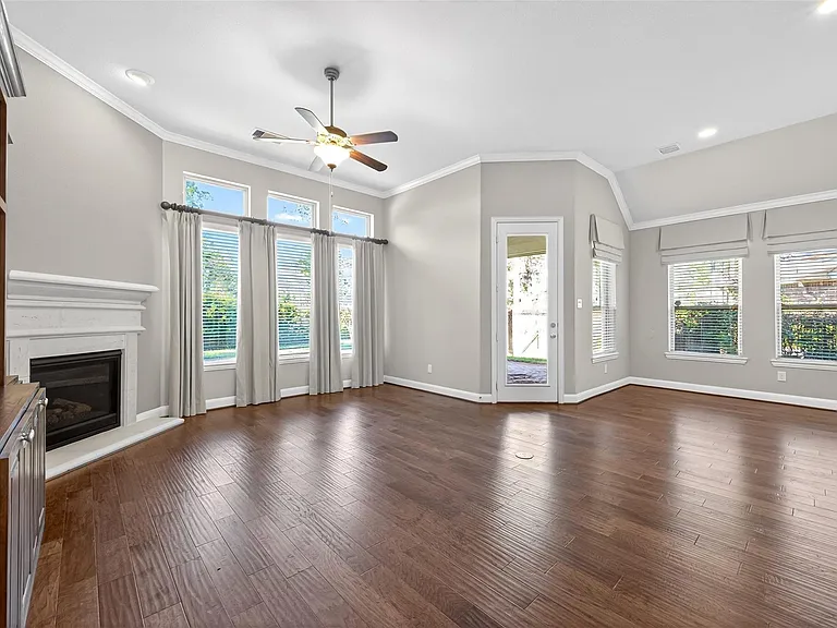14 S Sawbridge Cir — Photo 9