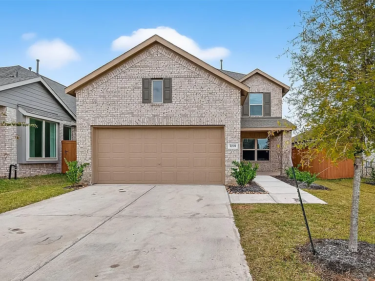 3039 Ash Ray Dr — Photo 1