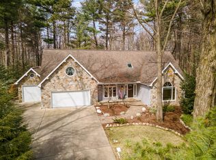 5905 Wimbledon Ct, Midland, MI 48642