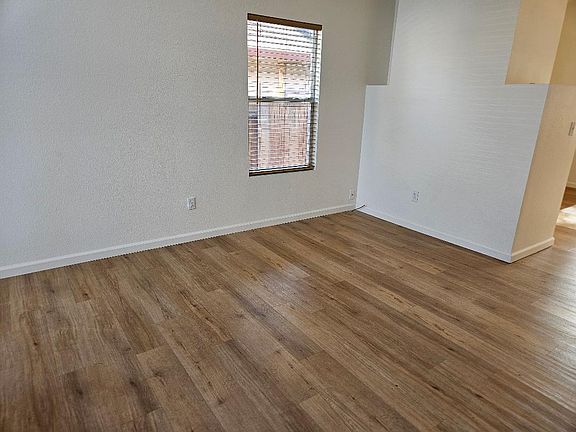 3rd image of 2112 Carpinteria Dr