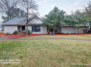 2748 S College Dr, Fayetteville, AR 72701