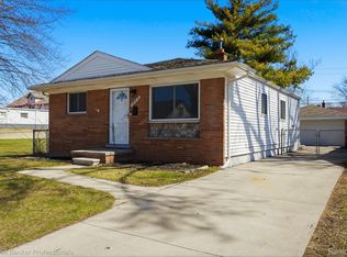 28816 Groveland St, Madison Heights, MI 48071